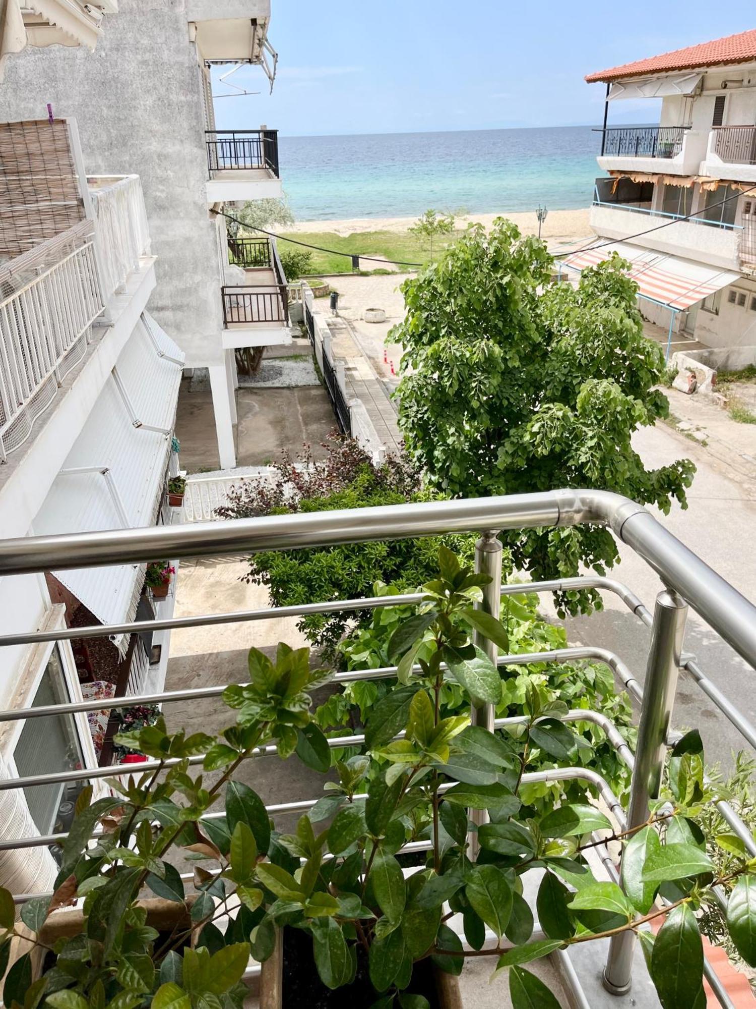 The Beach House Paralia Dionysiou Exterior foto